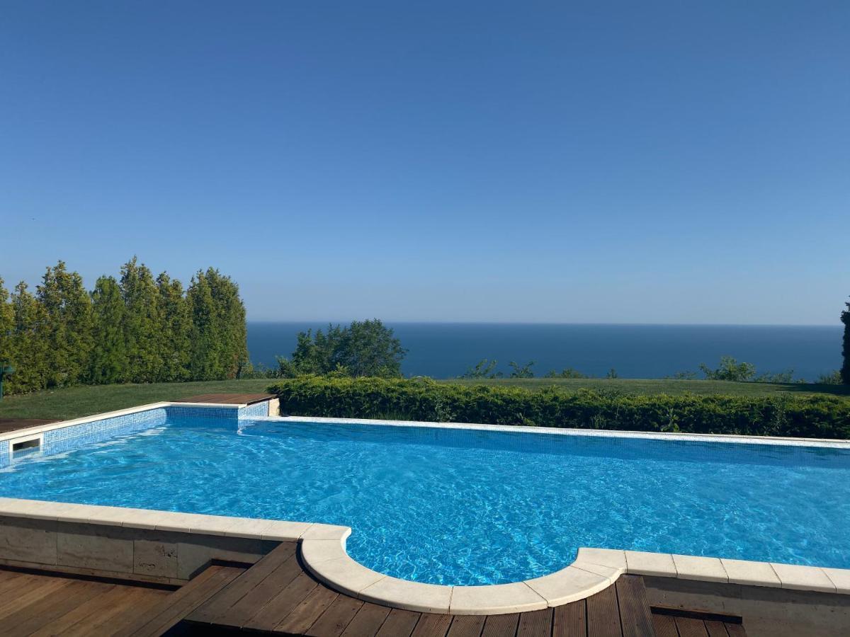 Private Seaview Villa In Blacksearama - 1St Line Μπαλτσίκ Εξωτερικό φωτογραφία
